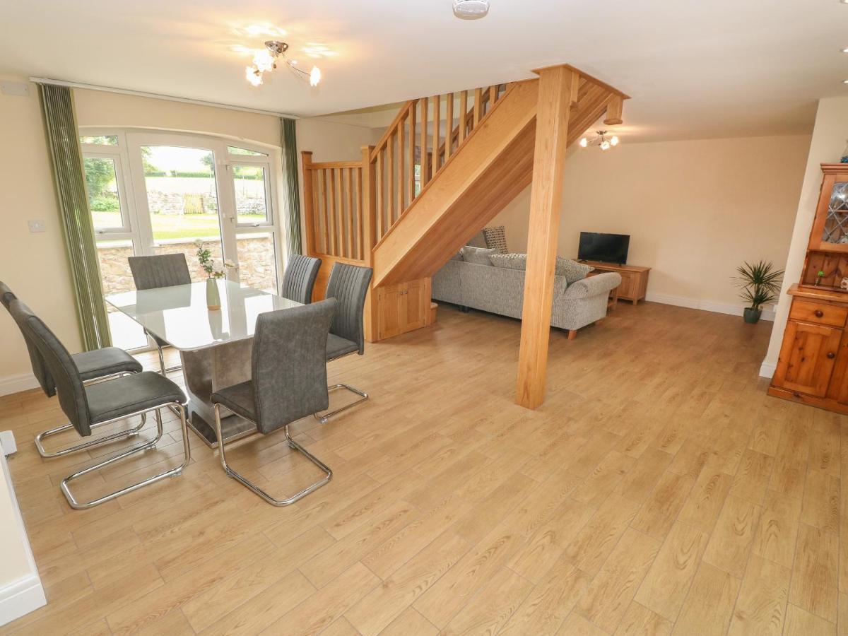 Willa Woodpecker Barn Pontyclun Zewnętrze zdjęcie