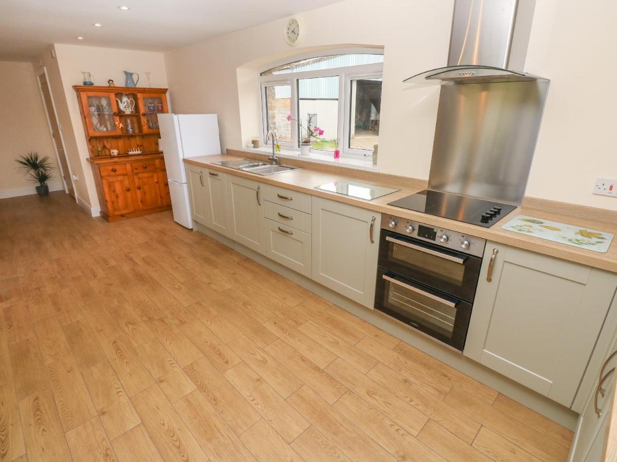 Willa Woodpecker Barn Pontyclun Zewnętrze zdjęcie